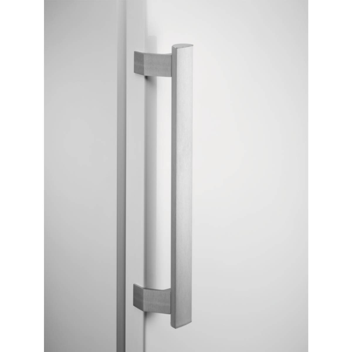 Холодильник ELECTROLUX RRT5MF38W1