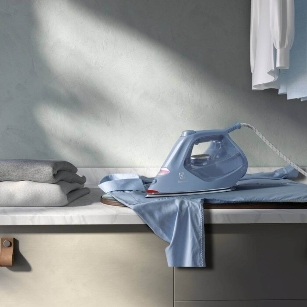 Праска ELECTROLUX E7SI1-8DB