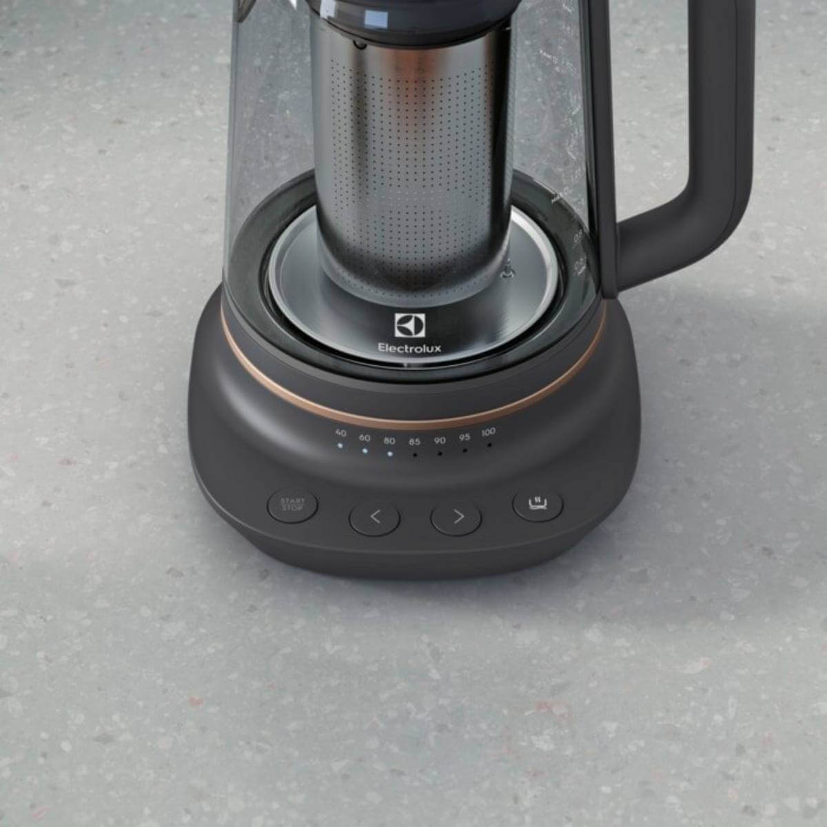 Чайник ELECTROLUX E7GK1-8BP