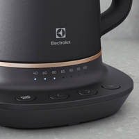 Чайник ELECTROLUX E7K1-6BP