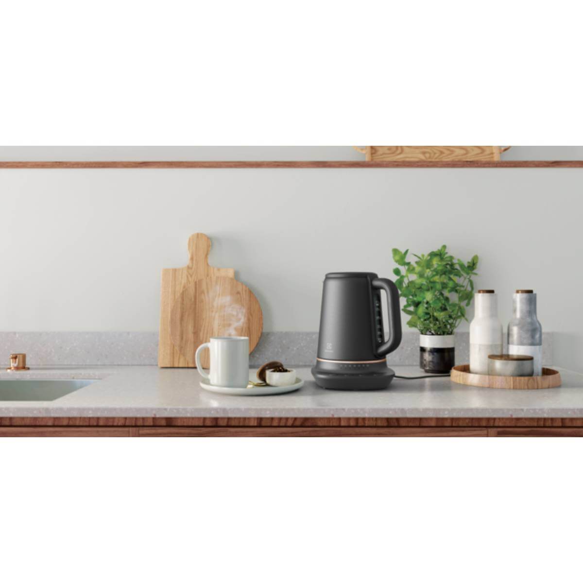 Чайник ELECTROLUX E7K1-6BP