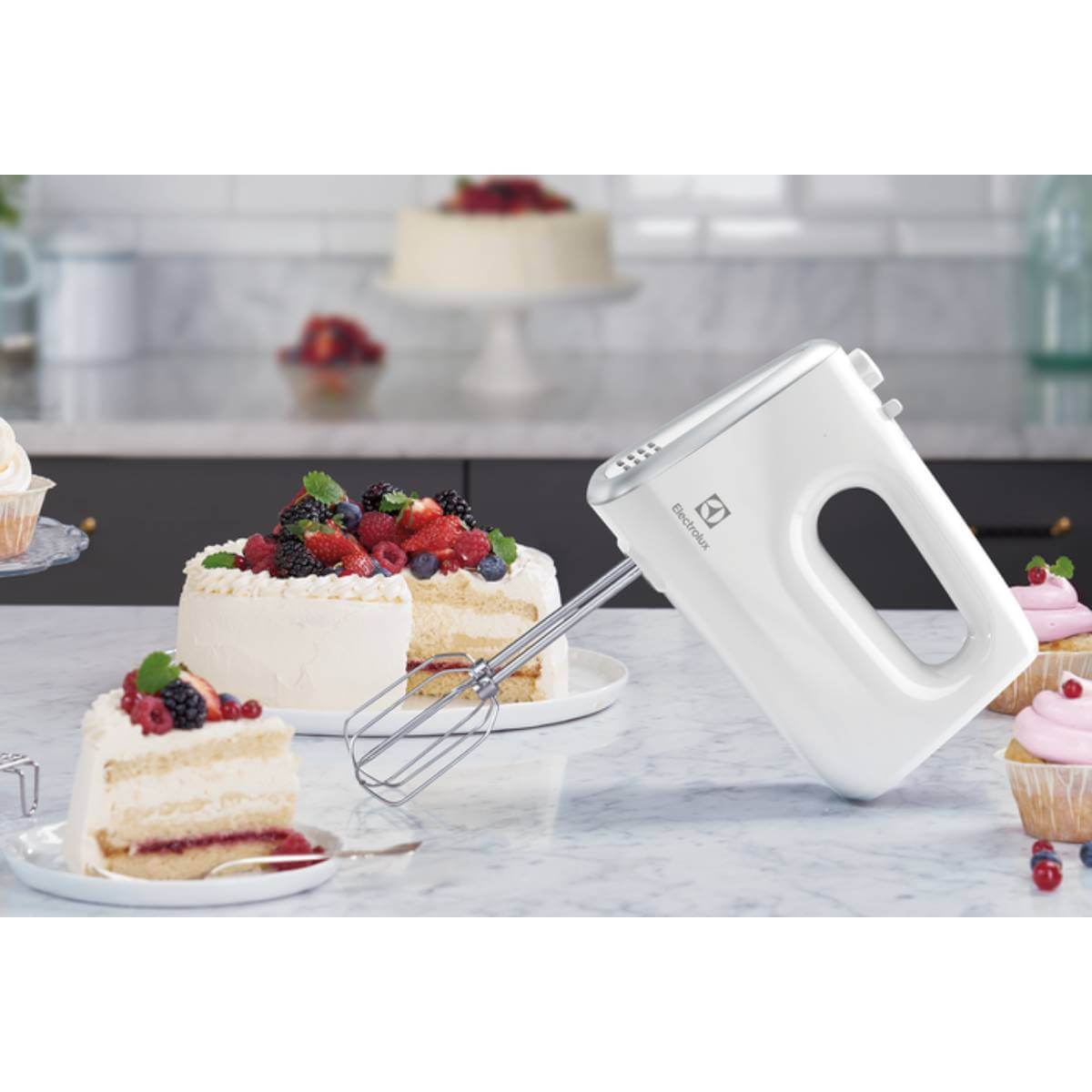 Міксер ELECTROLUX EHM3300