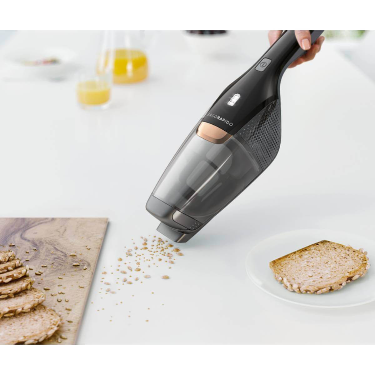 Акумуляторний пилосос ELECTROLUX EERC73EB