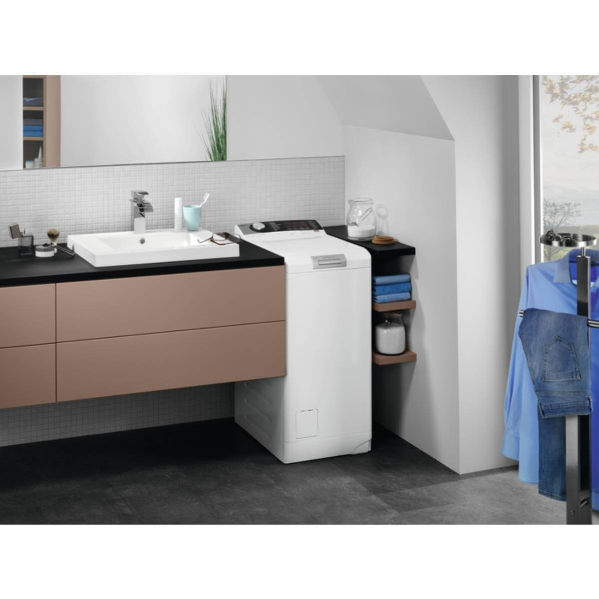 Пральна машина AEG LTX7C373E