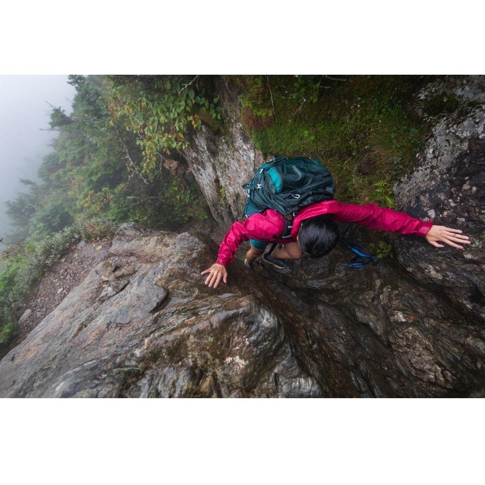 Рюкзак Osprey Eja 48 Cloud Grey (сірий),