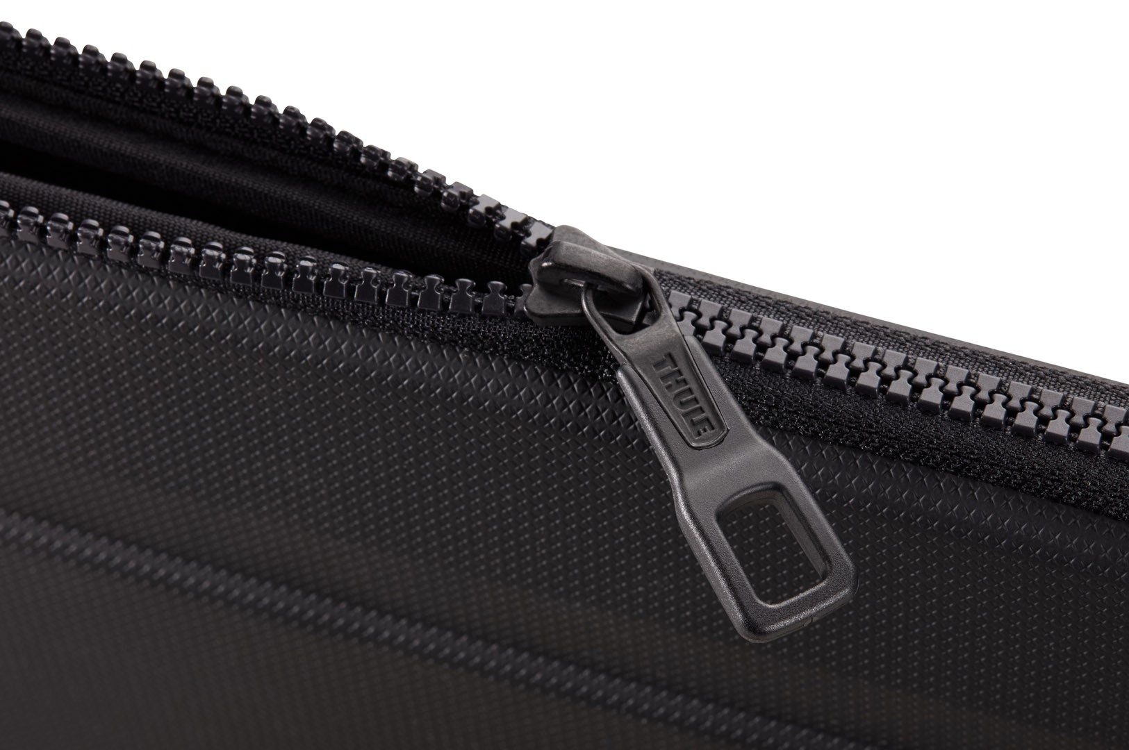 Чохол Thule Gauntlet MacBook Sleeve 12