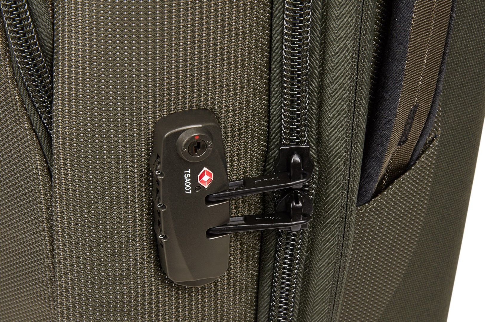 Валіза на колесах Thule Crossover 2 Carry On Spinner (Forest Night) (TH 3204033)