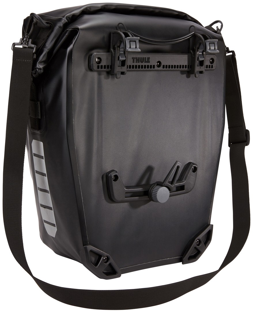 Велосипедні сумки Thule Shield Pannier 25L (Black) (TH 3204209)