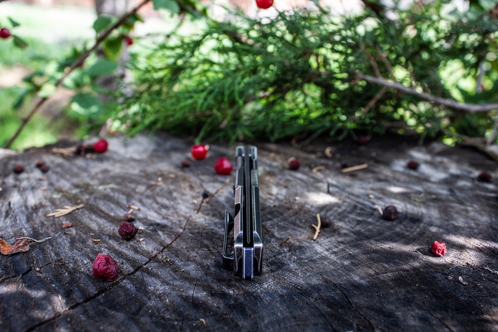 Ніж складний Ruike P108-SB